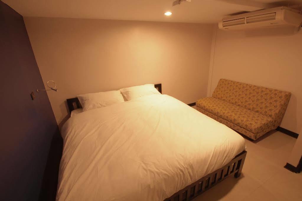 The Blocks Hostel Sukhumvit 10 Bangkok Luaran gambar