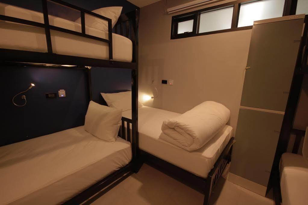 The Blocks Hostel Sukhumvit 10 Bangkok Luaran gambar