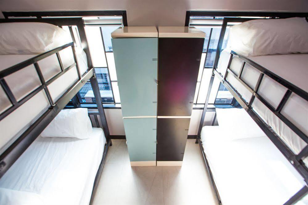 The Blocks Hostel Sukhumvit 10 Bangkok Luaran gambar