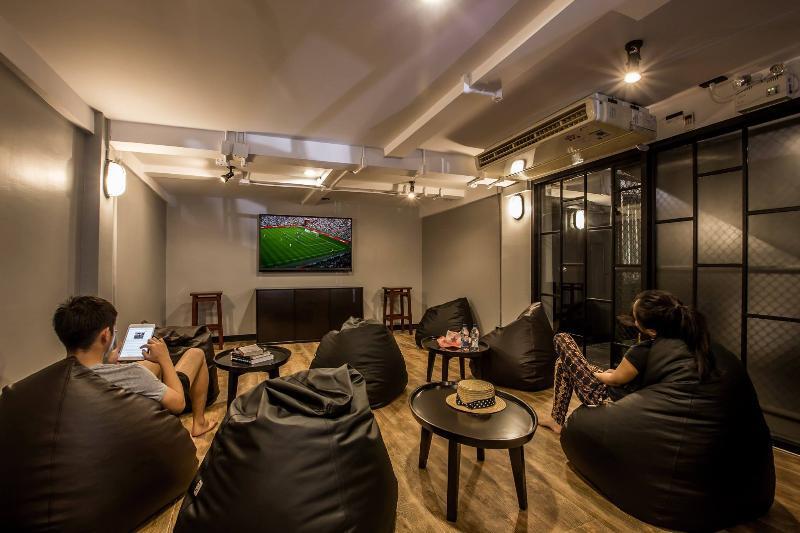 The Blocks Hostel Sukhumvit 10 Bangkok Luaran gambar